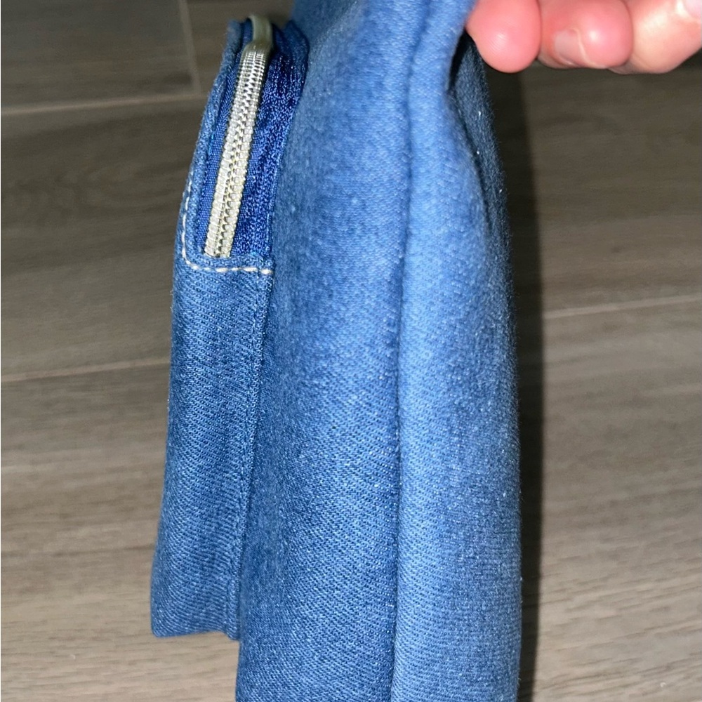 True Religion Denim Bag, Makeup or Toiletry NEW - Picture 4 of 10